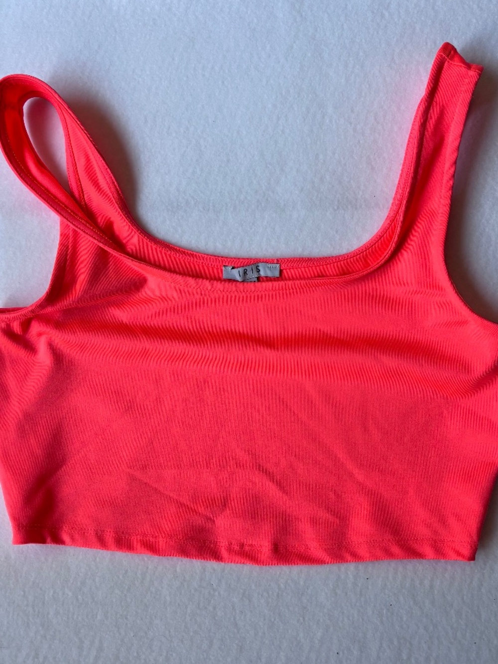 IRIS Hot Pink Crop Tank Top Scoop Neck Size Large